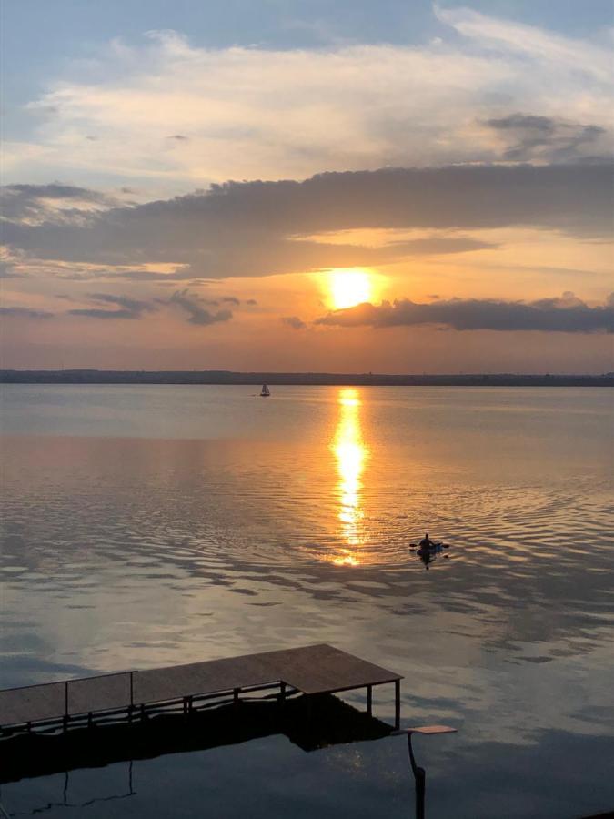 Mamaia Lake View Apartment ภายนอก รูปภาพ